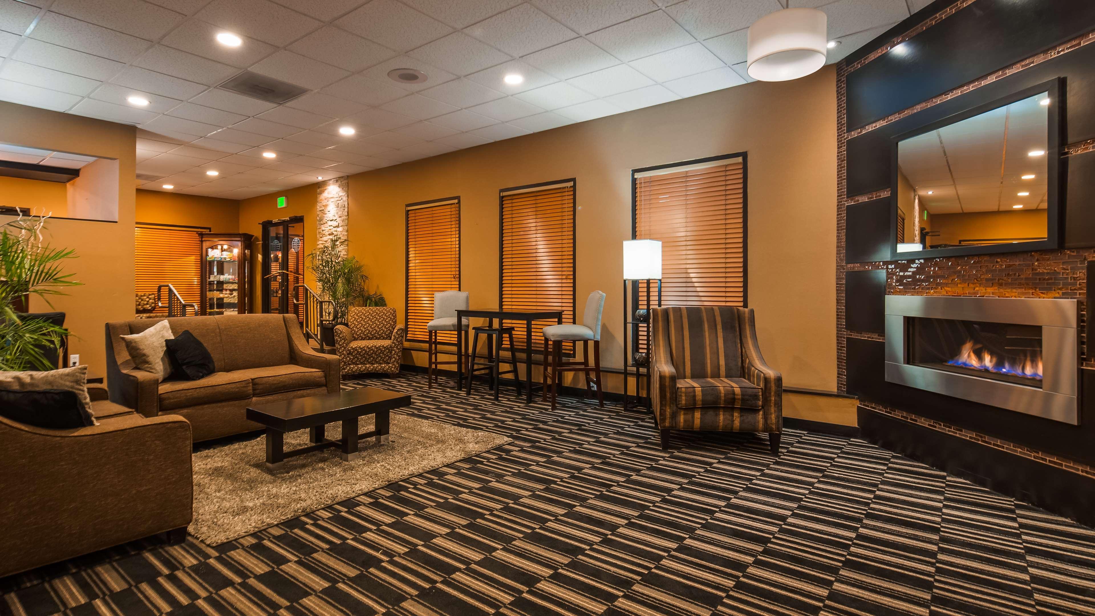Best Western Yuma Mall Hotel & Suites Екстериор снимка