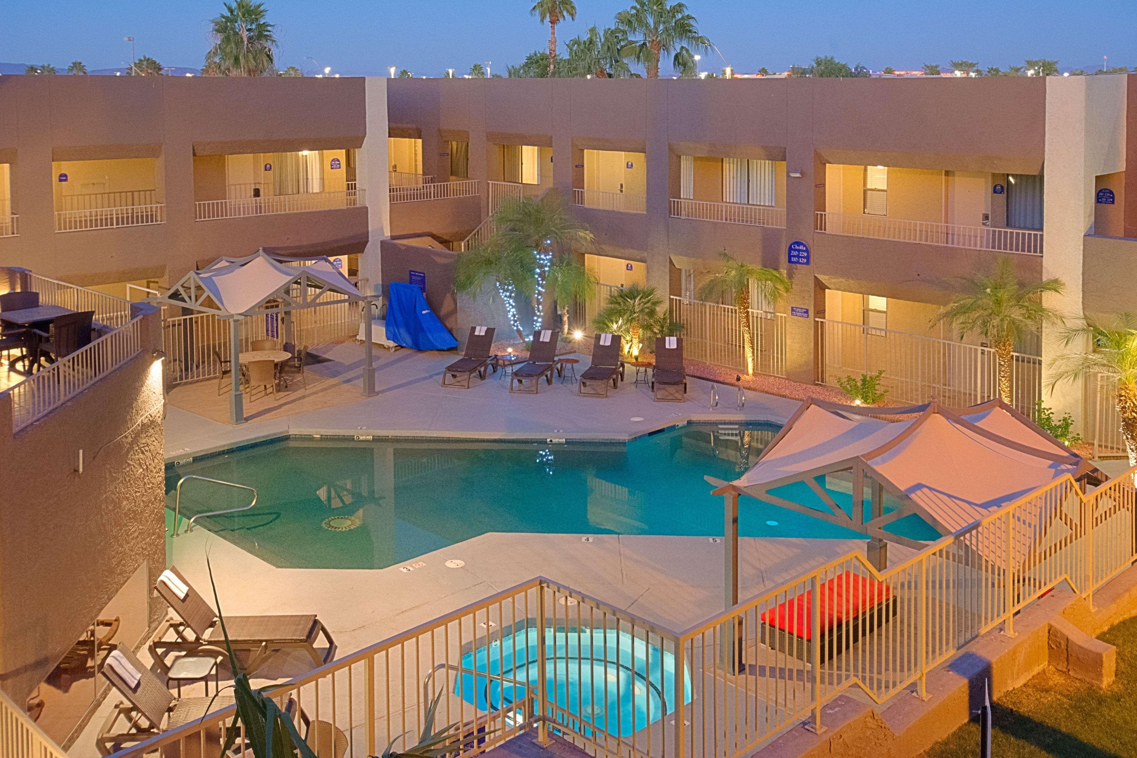 Best Western Yuma Mall Hotel & Suites Екстериор снимка